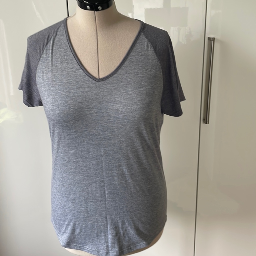 Anvil Tri-Blend T Shirt With Short Sleeve In Gray Size-Large Nwot
